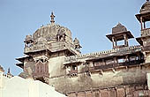 Orchha - the Jahangir Mahal Palace, chattris 